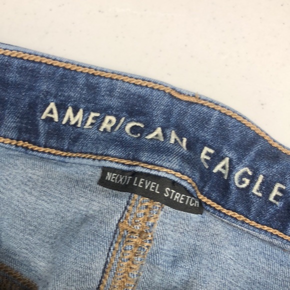 LIKE NEW AMERICAN EAGLE HIGH-RISE JEGGING JEANS 4/27x31 ⭐️ - Picture 2 of 13